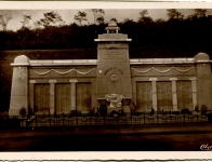 13 - Monument aux morts