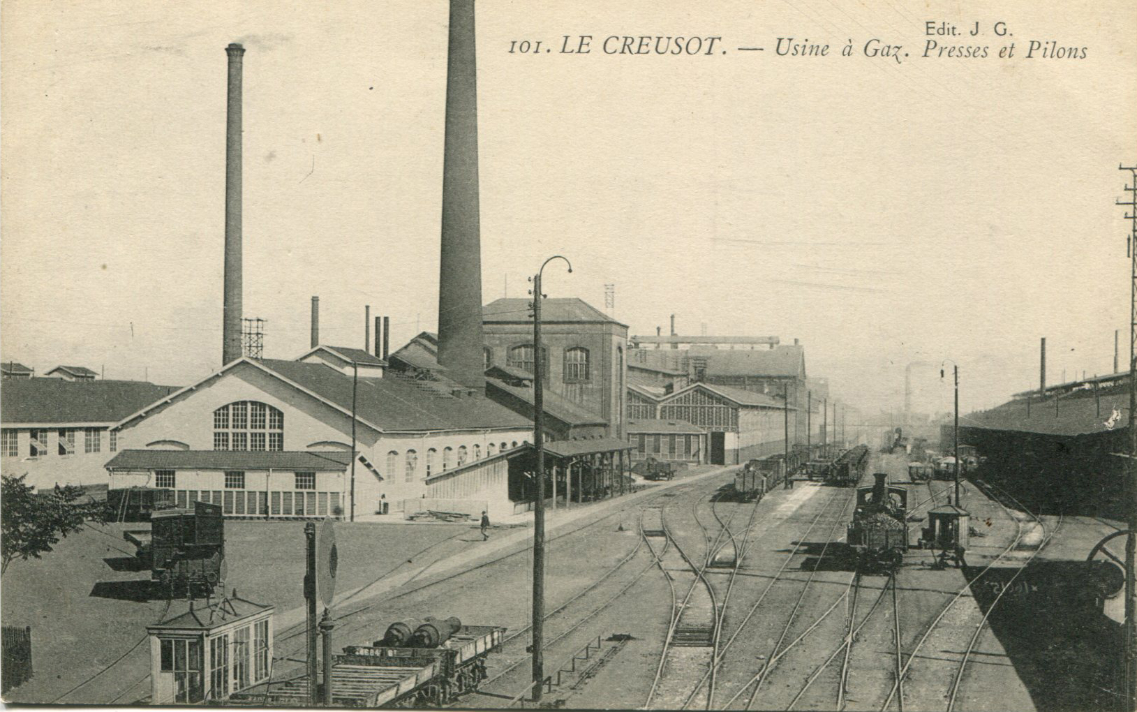 Usine à gaz, Presse et Pilons
