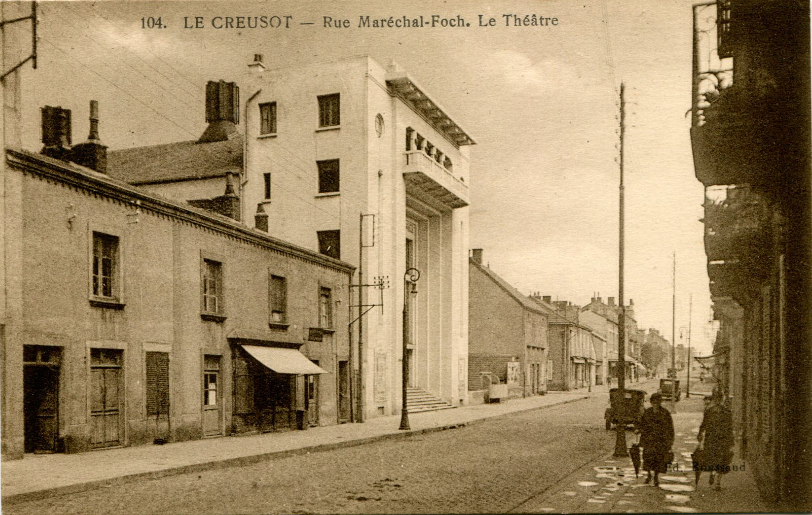 Le Théâtre