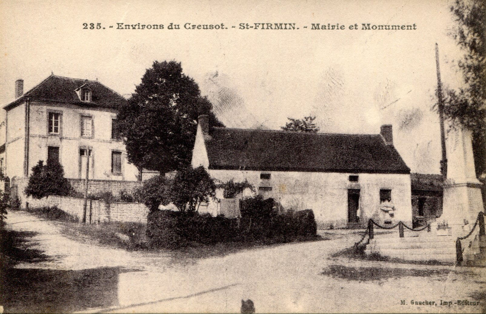  Mairie et Monument