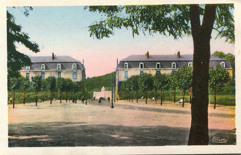 La Caserne et le Monument