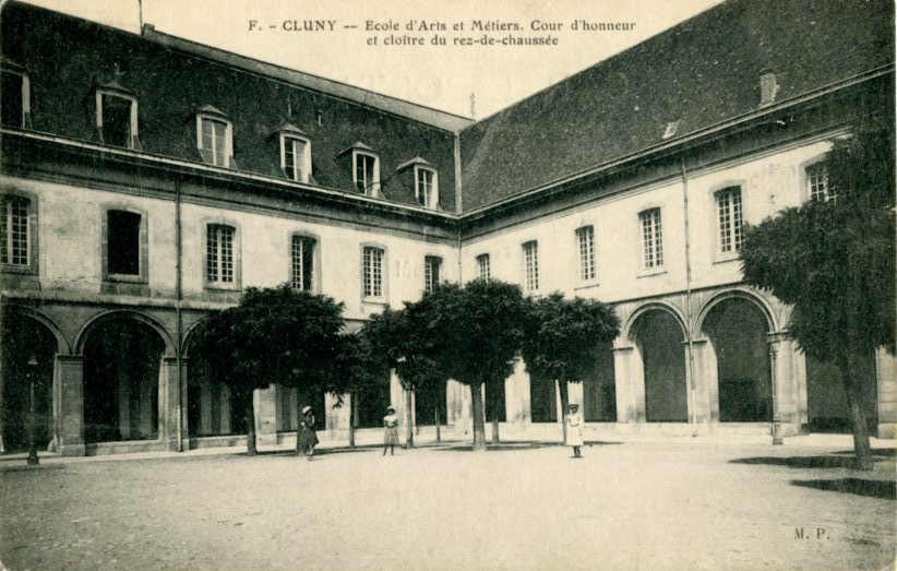 Cour d'honneur