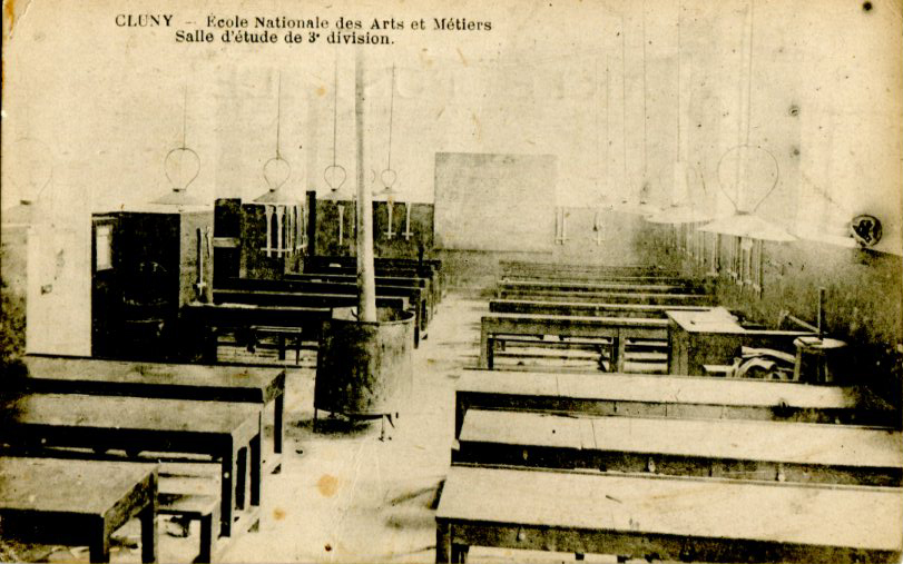 Salle d'étude, 3e division