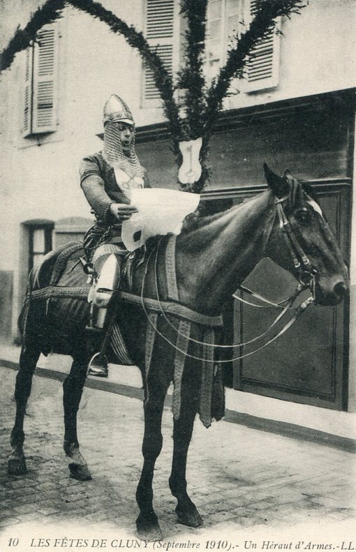 10 - Un Héraut d'Armes