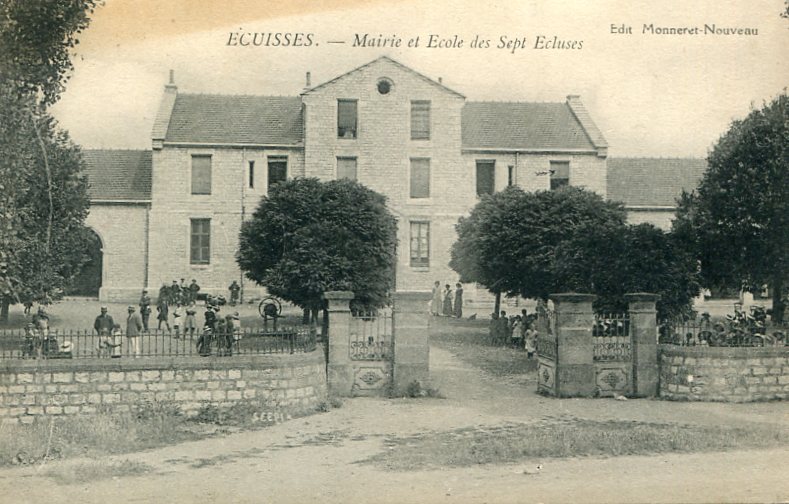 Mairie et École des Sept écluses