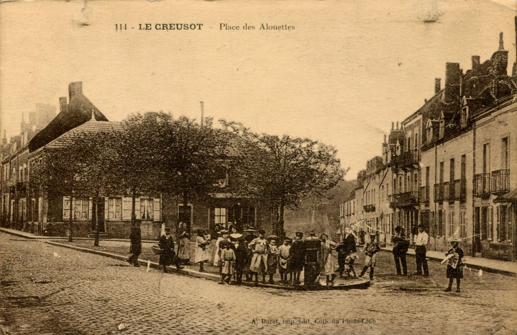 Rue d'Autun et place des Alouettes