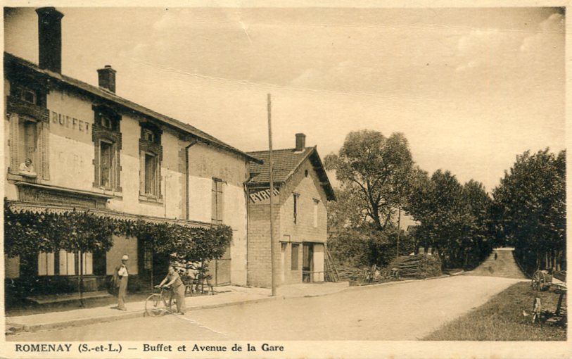 Buffet et Avenue de la Gare