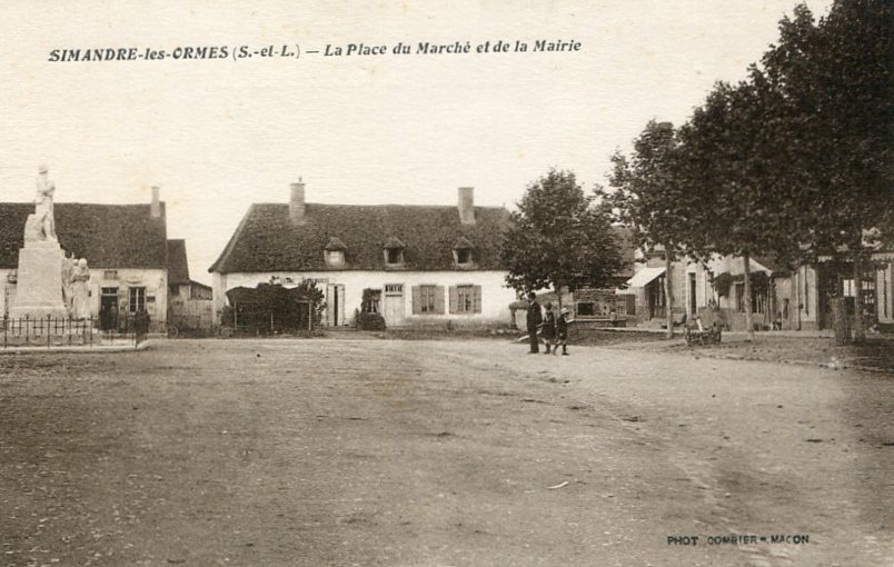 Place du Marché et Mairie