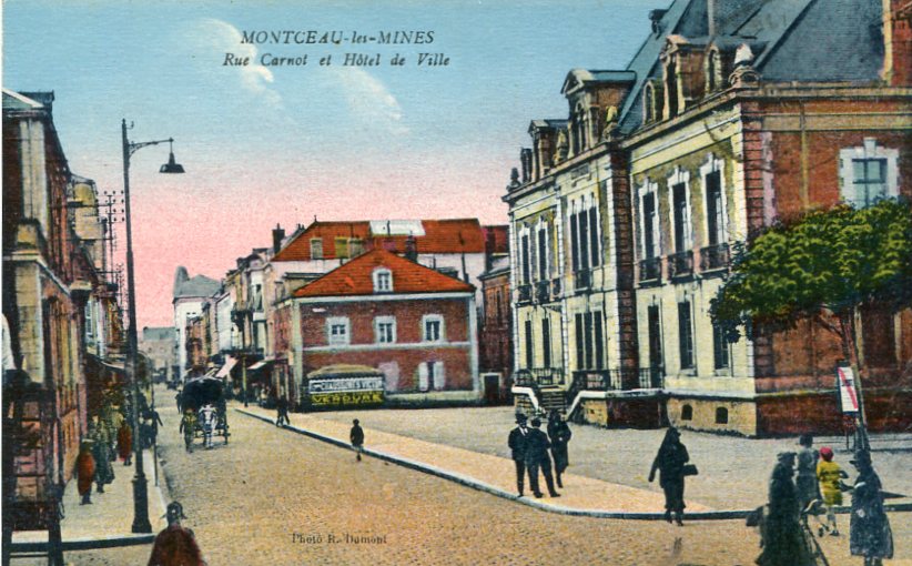 Rue Carnot et Hôtel de Ville