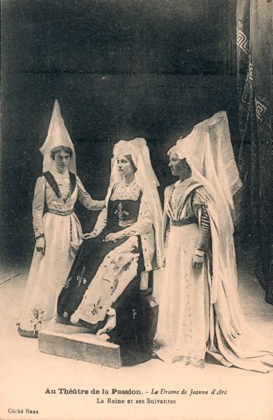 La Reine et ses suivantes.