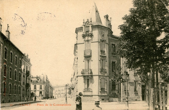 Place de la Commanderie -001