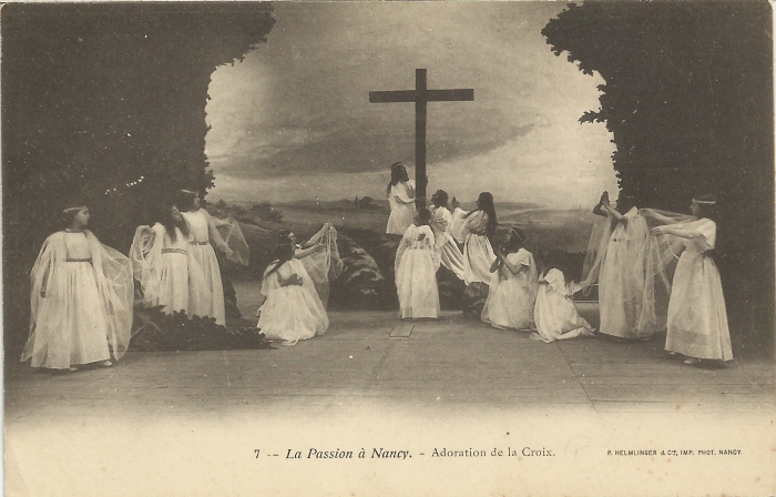 07 - Adoration de la Croix