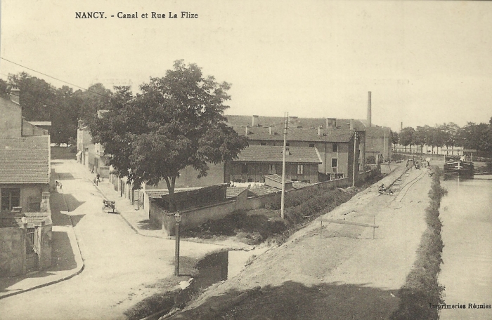 Canal et rue La Flize