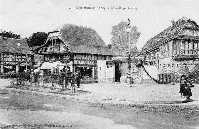 7 - Le Village Alsacien