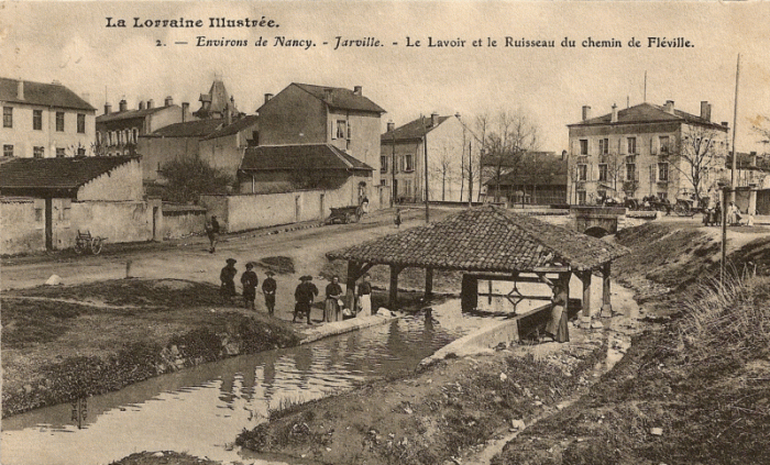 Chemin de Fléville - Le Lavoir - Le Ruisseau du Fonteno