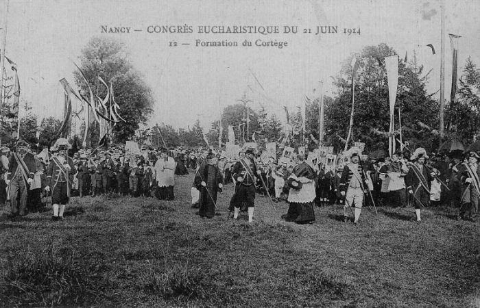 12-Préparation du cortège