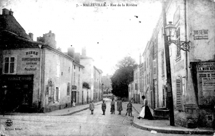Rue de la Rivière