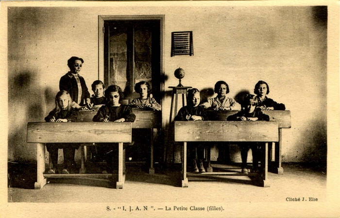 08 - La Petite Classe (filles)