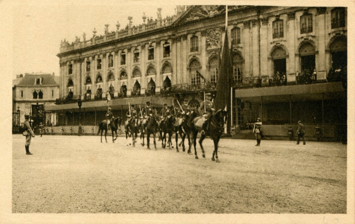 Le Général Commandant le 20e Corps et son Etat-Major