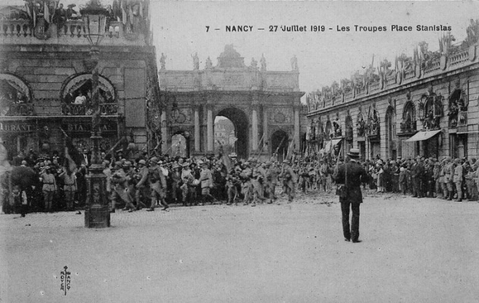 07 - Les troupes place Stanislas