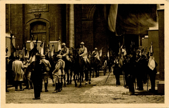 Le corps sortant de la cathédrale