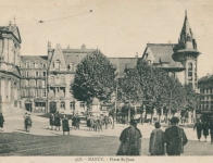 Saint-Jean [Place] et le monument "Le Souvenir") (voir également "rue Saint-Jean" et "Temple protestant")