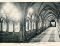 2 - Cloître de la Cathédrale