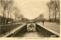 Péniche à l'Écluse