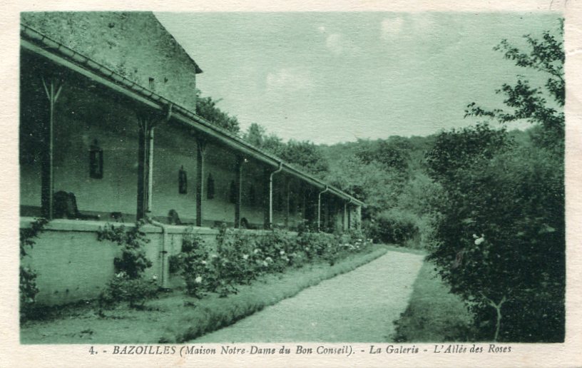 4a - Galerie et Allée des Roses