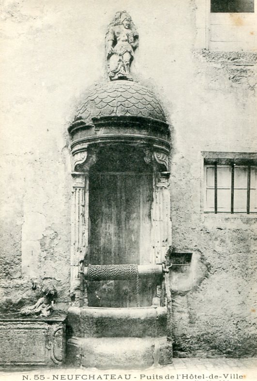 Puits de l'Hôtel de Ville 