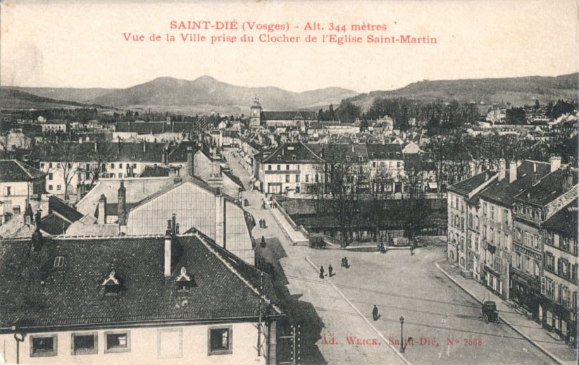 053- Vue prise de l'église St-Martin