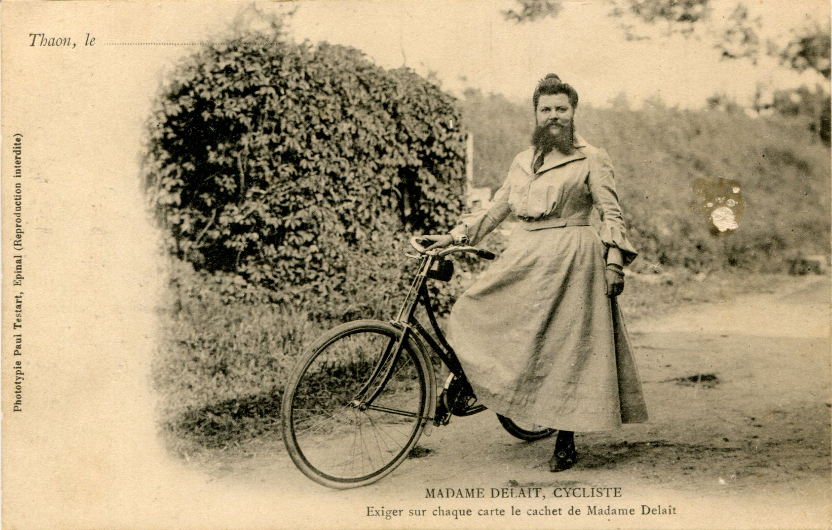 Mme Delait cycliste