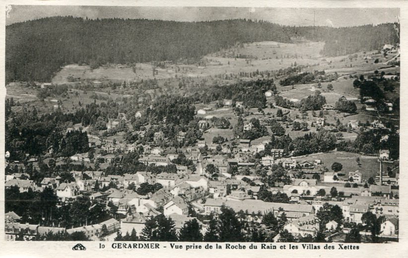 Vue prise de la Roche du Rain