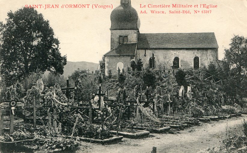 Le Cimetière militaire et l'Église