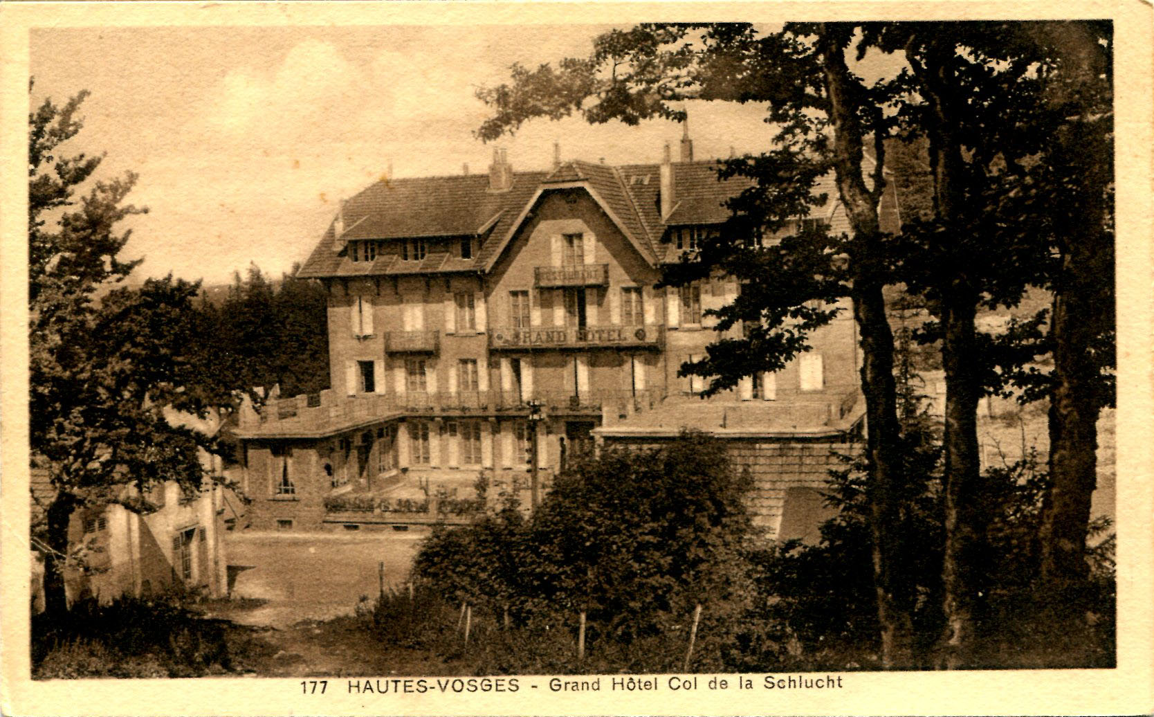 20-GrandHotel
