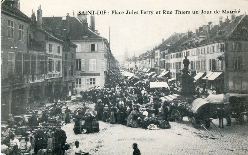 Place Jules Ferry et Rue Thiers un jour de marché
